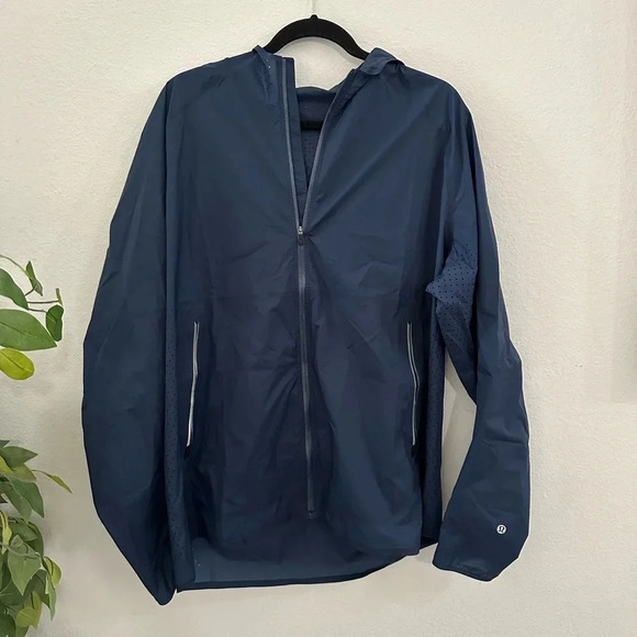 lululemon athletica Other - Lululemon wind braked ultra light jacket Sz XL  breathable